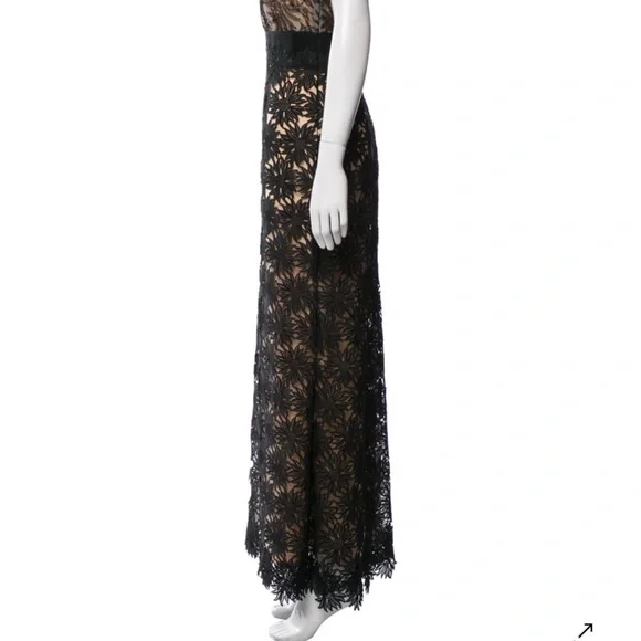 Valentino Black Lace One-Shoulder Gown - Picture 9 of 10